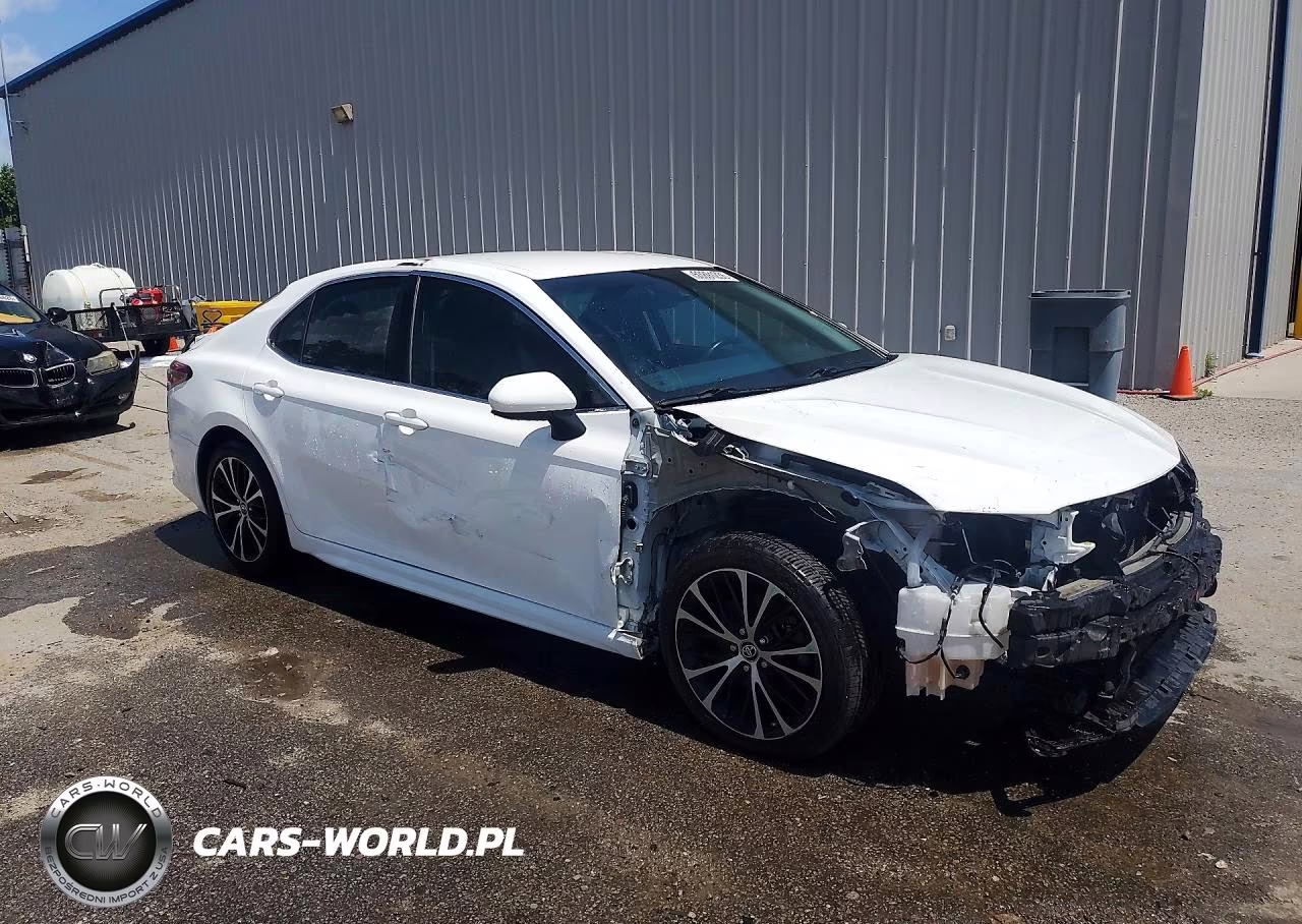 2018 Toyota Camry Se VIN:4T1B11HK9JU159316 - 4