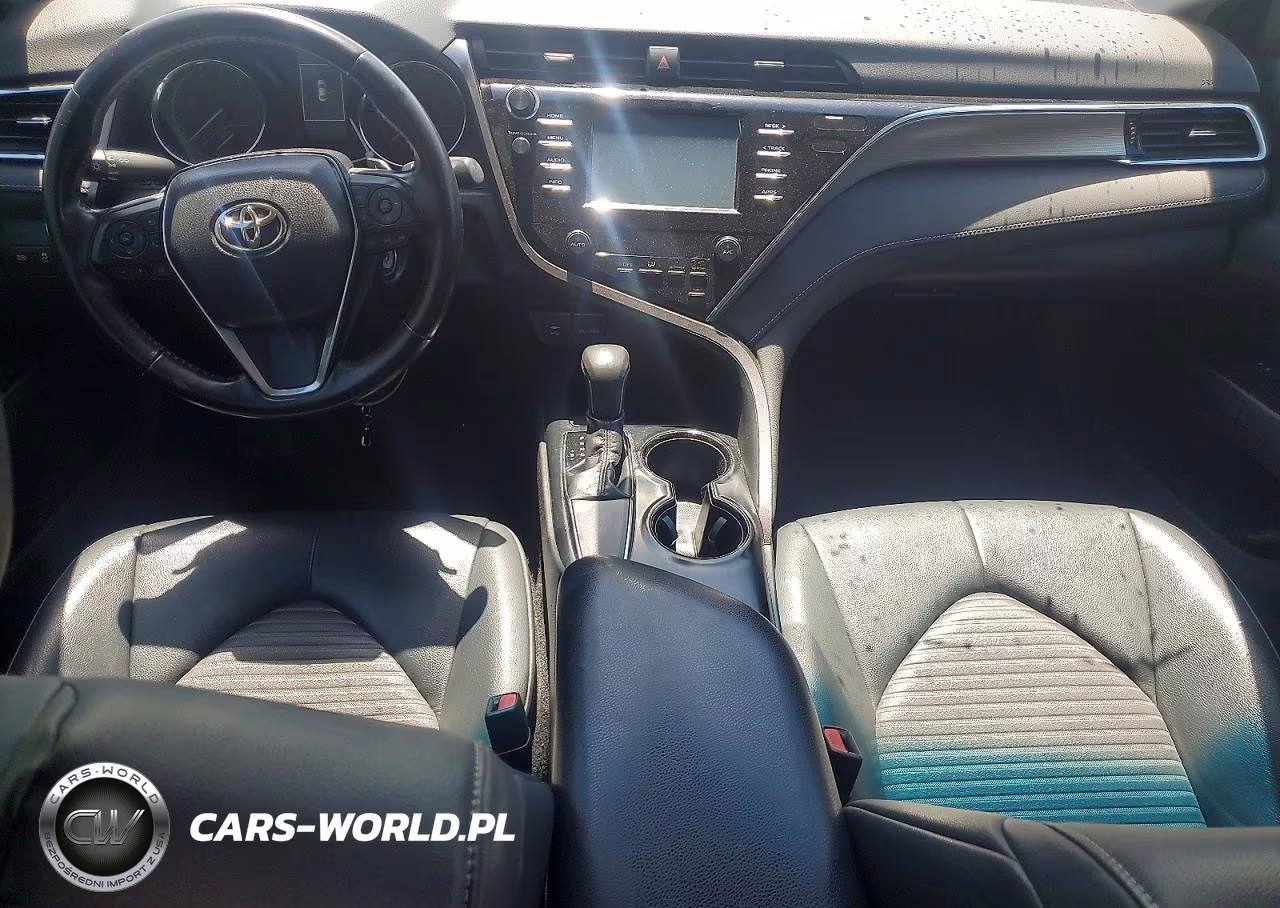 2018 Toyota Camry Se VIN:4T1B11HK9JU159316 - 8