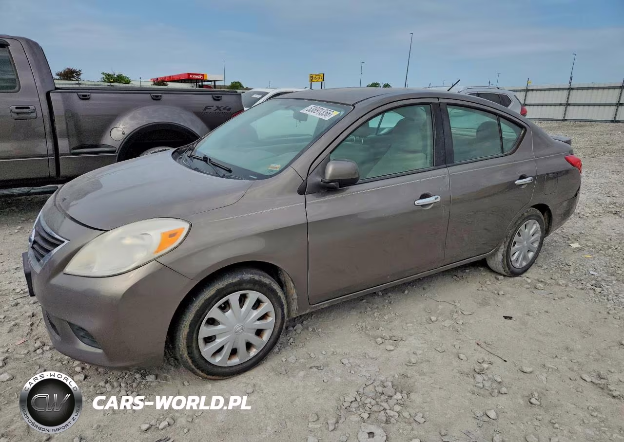 2014 Nissan Versa 1.6 Sv