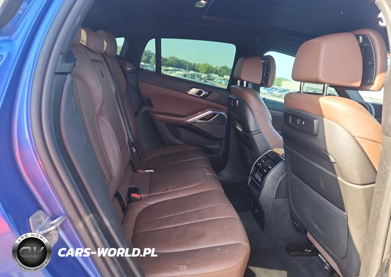 2020 BMW X6 M50I VIN:5UXCY8C02LLE40418 - 10