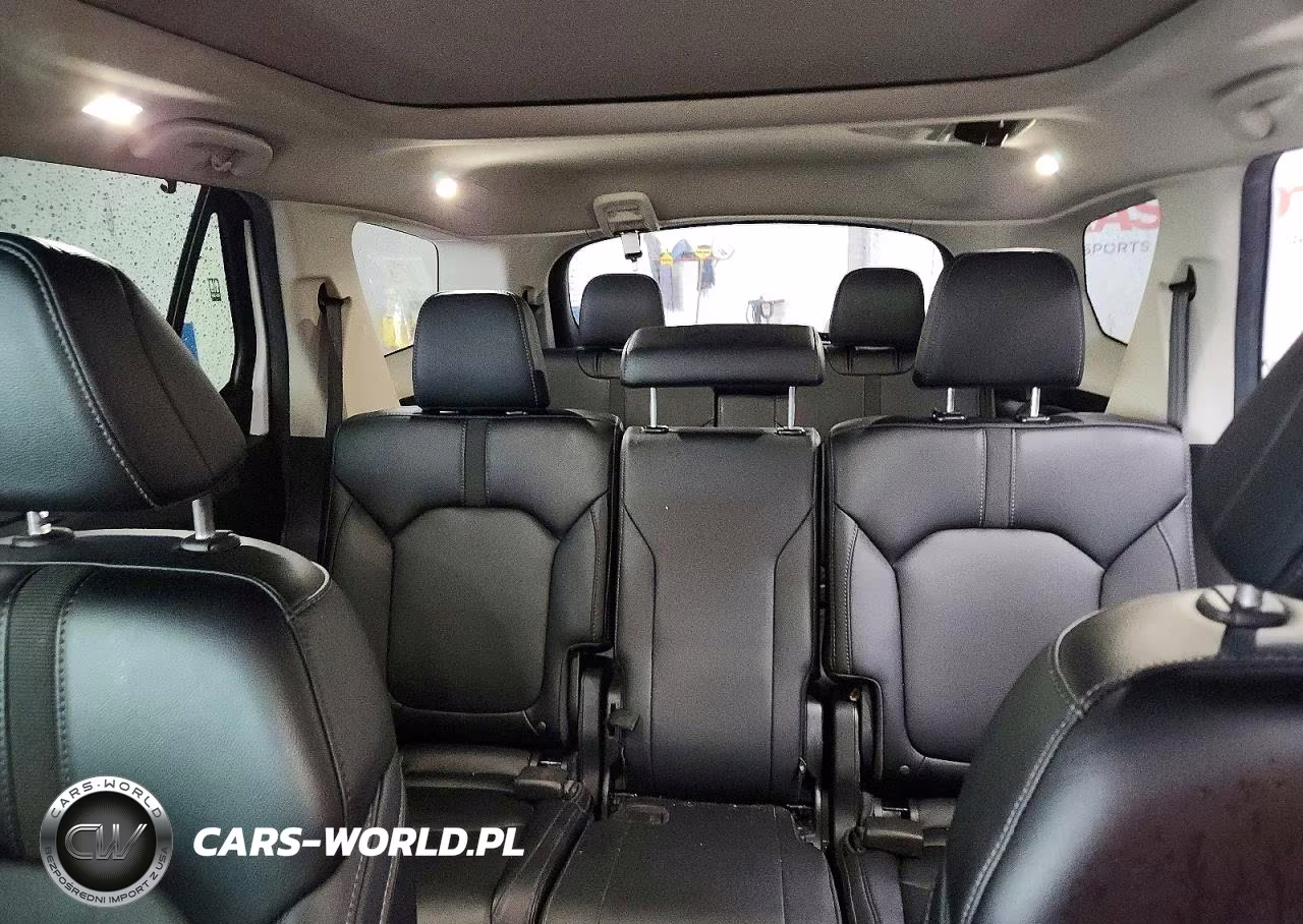 2024 Honda Pilot Touring VIN:5FNYG2H75RB012705 - 10