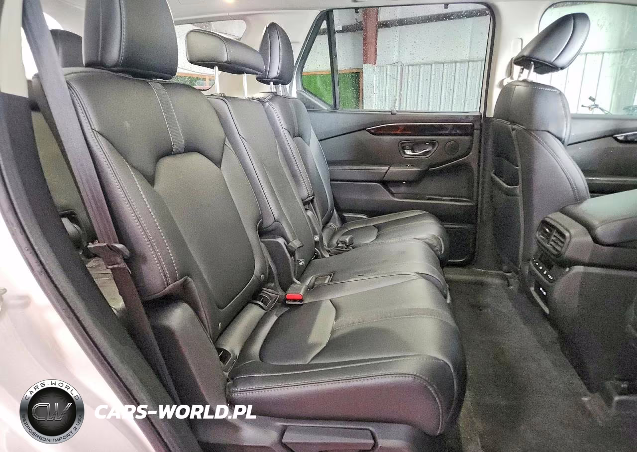 2024 Honda Pilot Touring VIN:5FNYG2H75RB012705 - 11