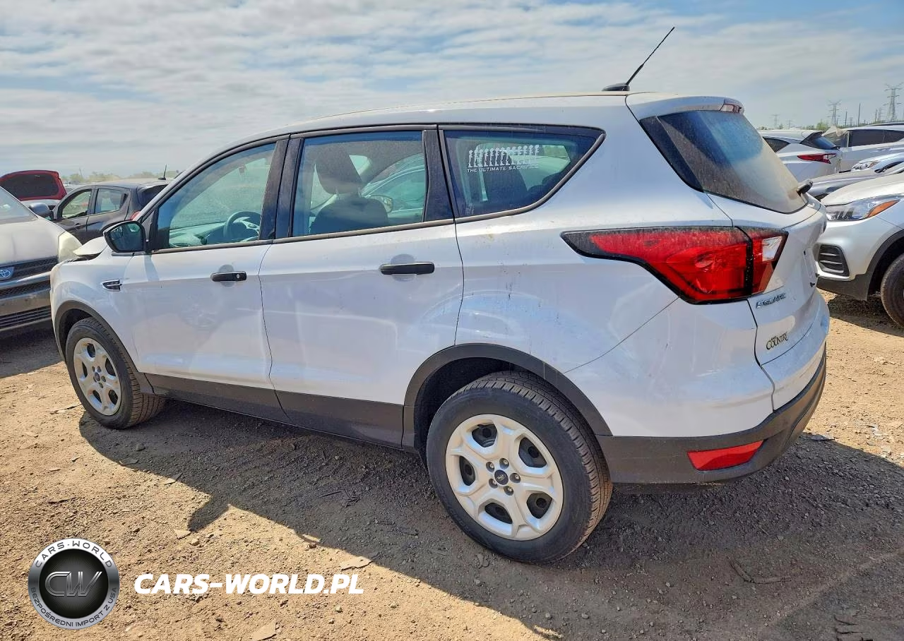 2019 Ford Escape S VIN:1FMCU0F74KUC48118 - 2