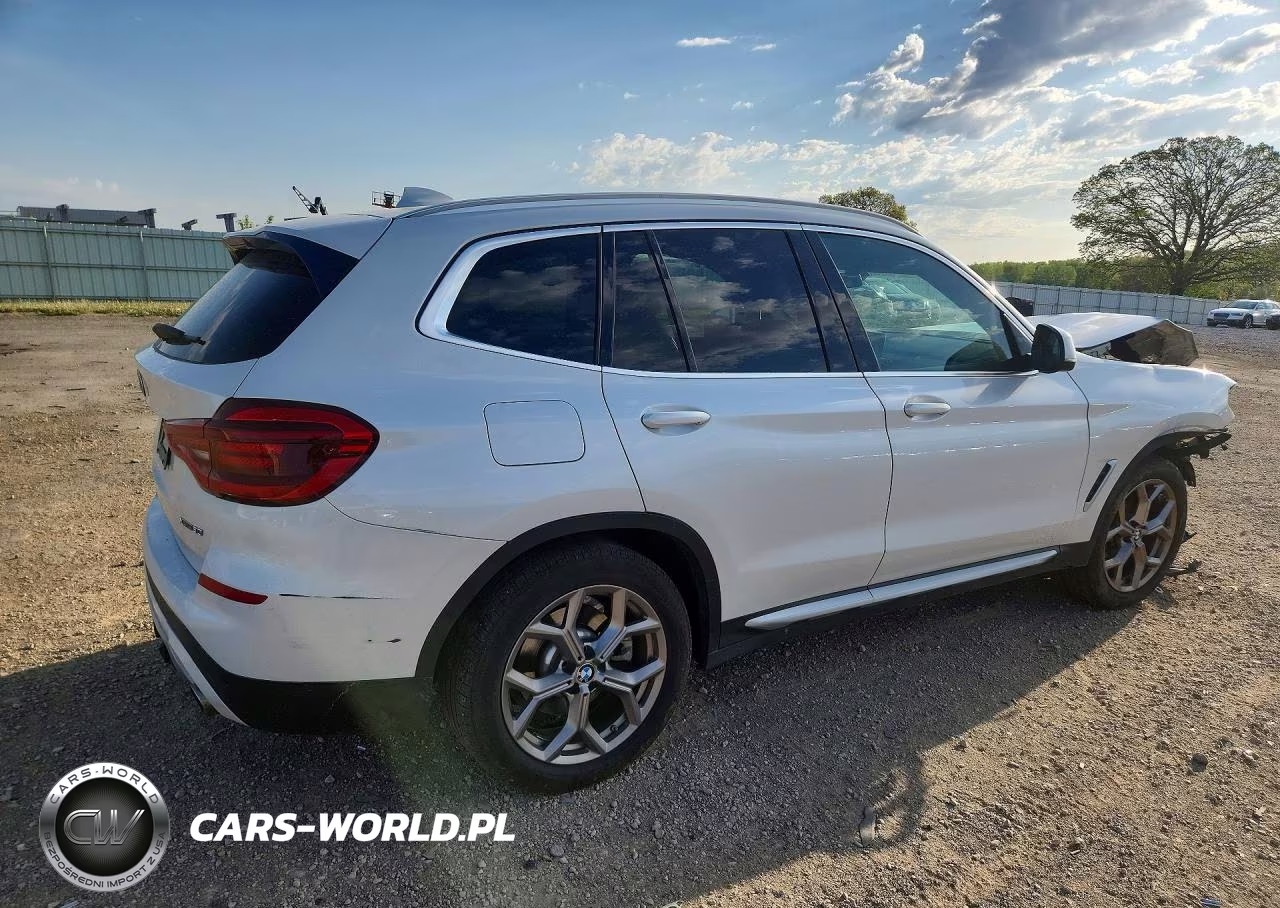 2021 BMW X3 xDrive30E VIN:5UXTS1C06M9G72429 - 3