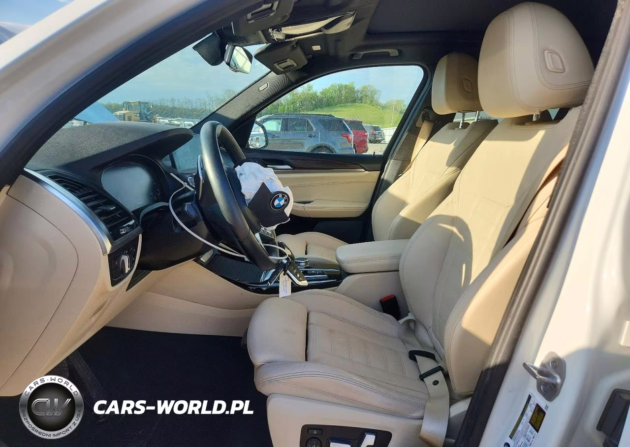 2021 BMW X3 xDrive30E VIN:5UXTS1C06M9G72429 - 7
