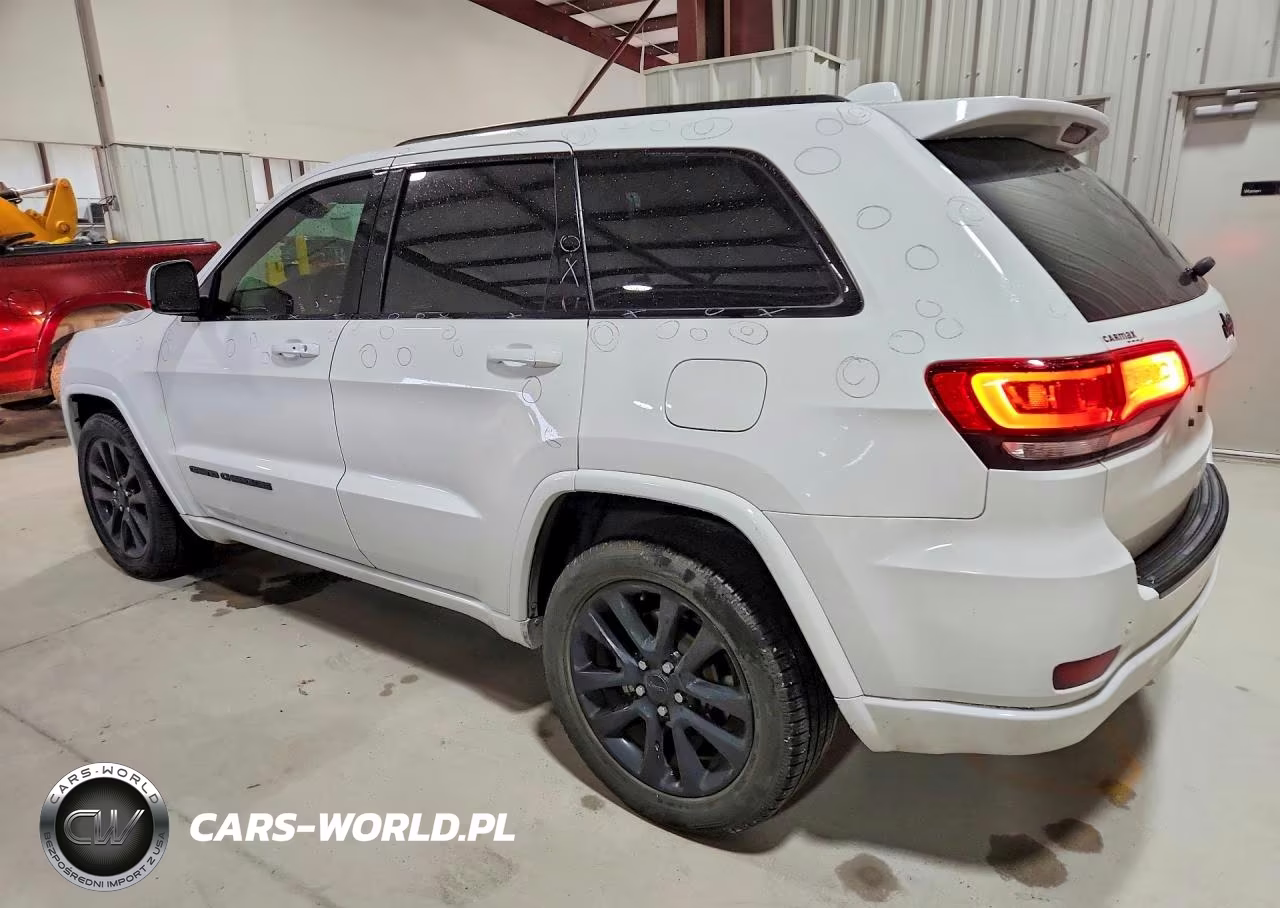 2018 Jeep Grand Cherokee Laredo VIN:1C4RJEAG6JC430807 - 2