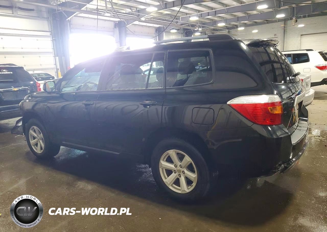 2010 Toyota Highlander Base VIN:5TDBK3EH3AS010135 - 2