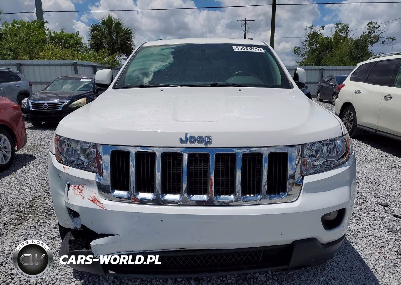 2013 Jeep Grand Cherokee Laredo VIN:1C4RJEAG0DC588774 - 5