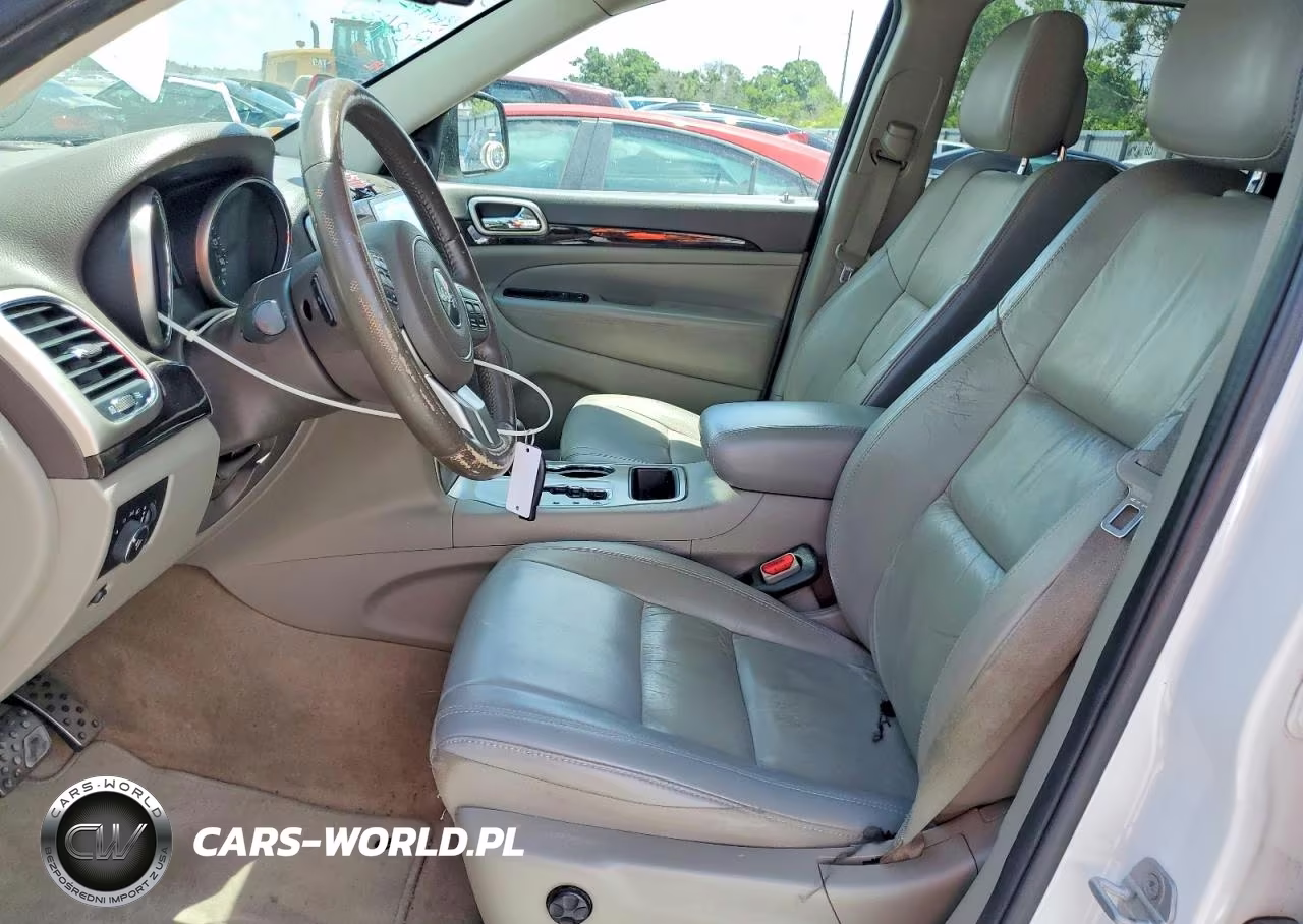 2013 Jeep Grand Cherokee Laredo VIN:1C4RJEAG0DC588774 - 7