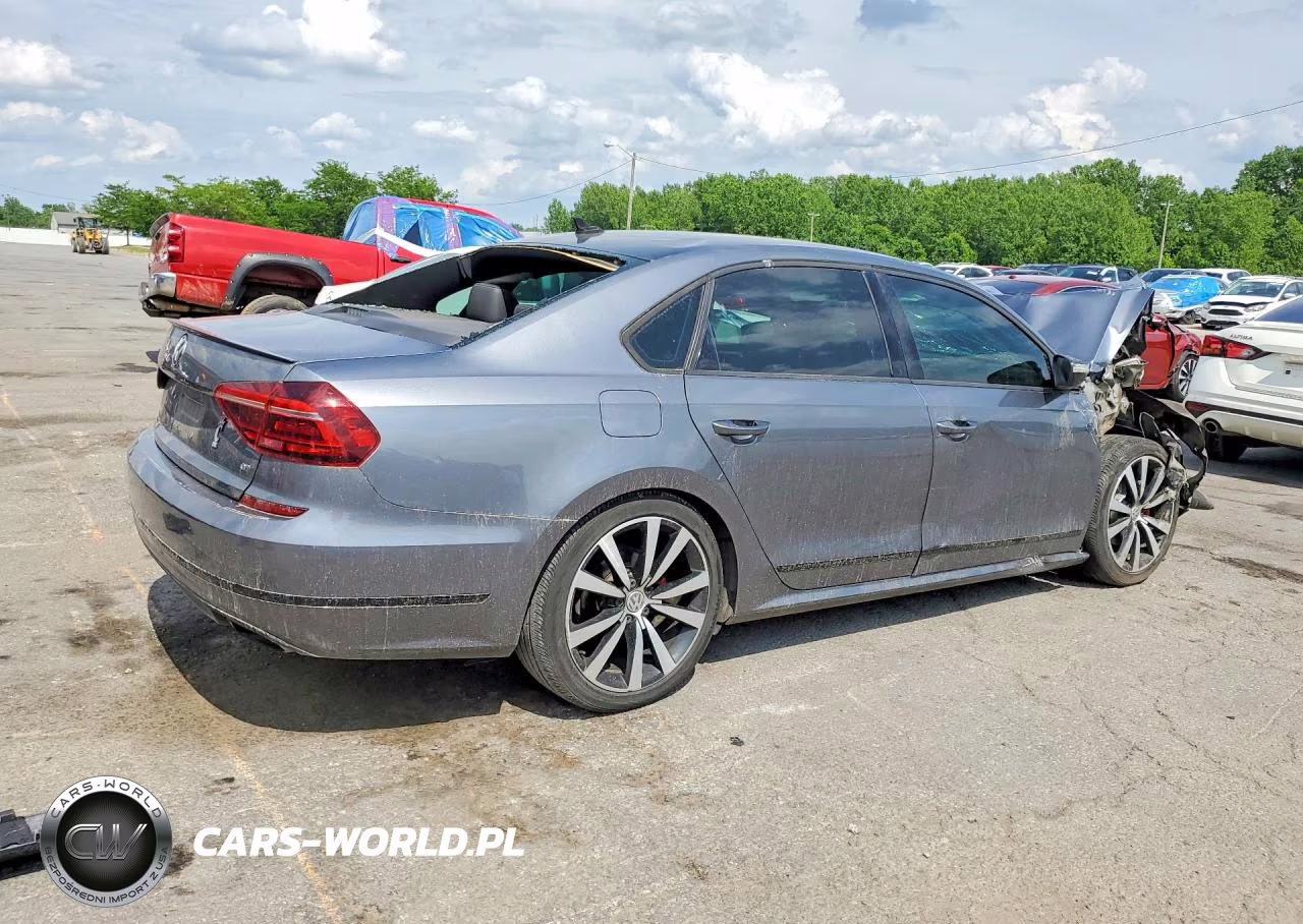 2018 Volkswagen Passat Gt VIN:1VWJM7A33JC036935 - 3