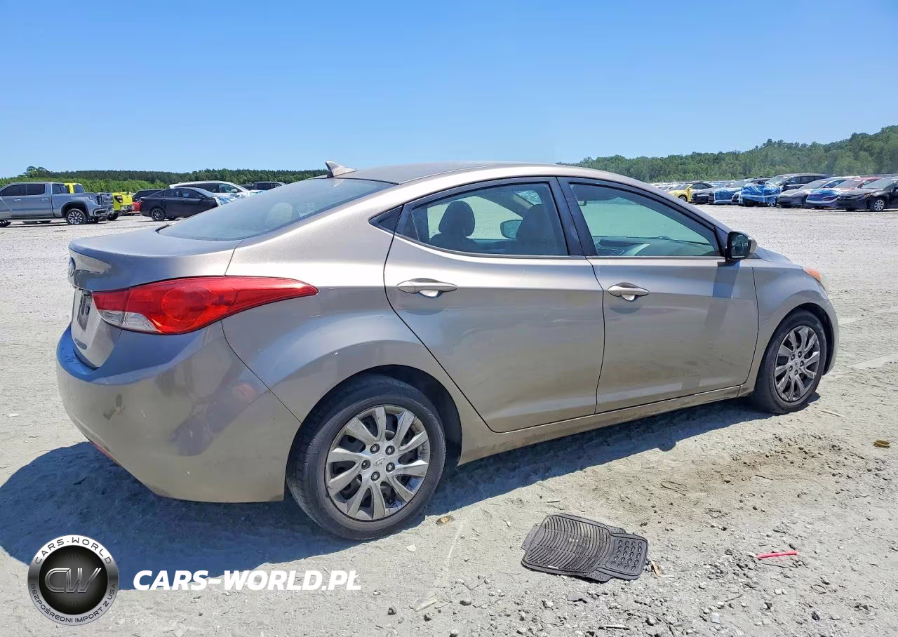 2013 Hyundai Elantra Gls VIN:5NPDH4AE4DH219810 - 3