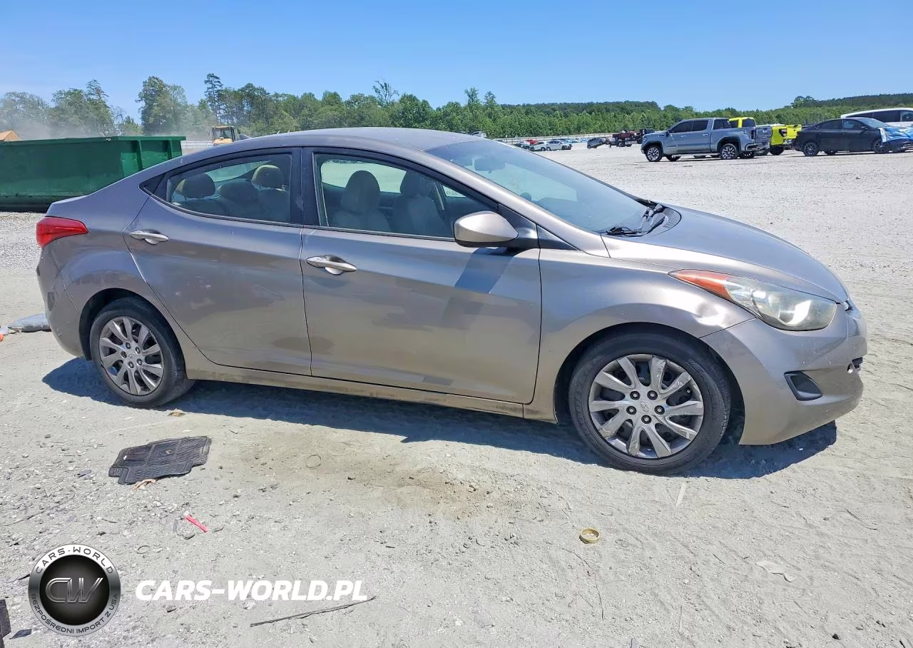 2013 Hyundai Elantra Gls VIN:5NPDH4AE4DH219810 - 4