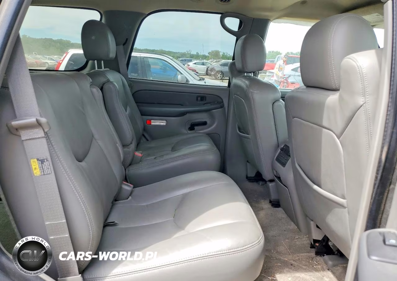 2003 Chevrolet Tahoe C1500 VIN:1GNEC13Z33R221581 - 10