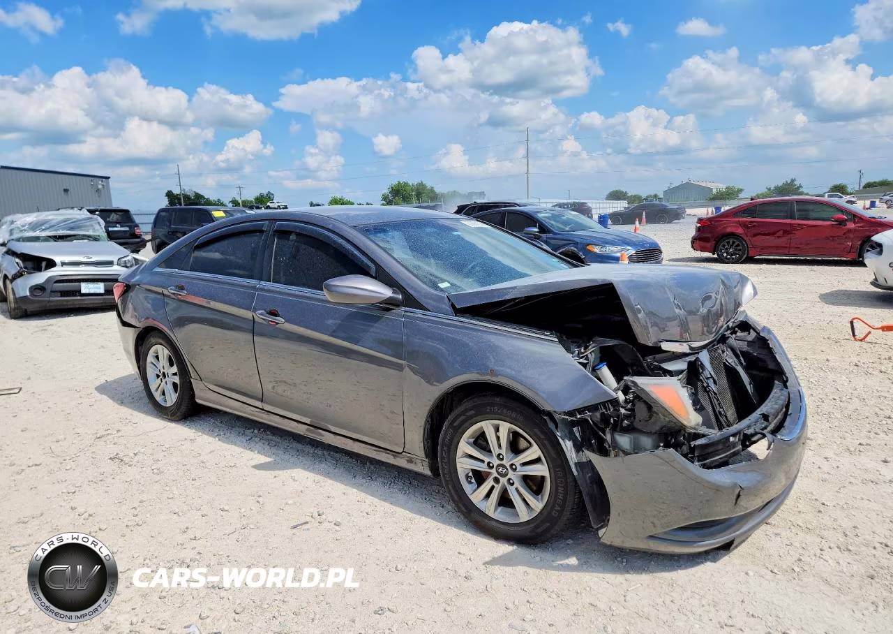 2012 Hyundai Sonata Gls VIN:5NPEB4AC9CH421495 - 4