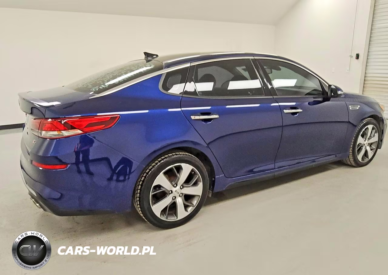 2019 Kia Optima S VIN:5XXGT4L30KG306295 - 3
