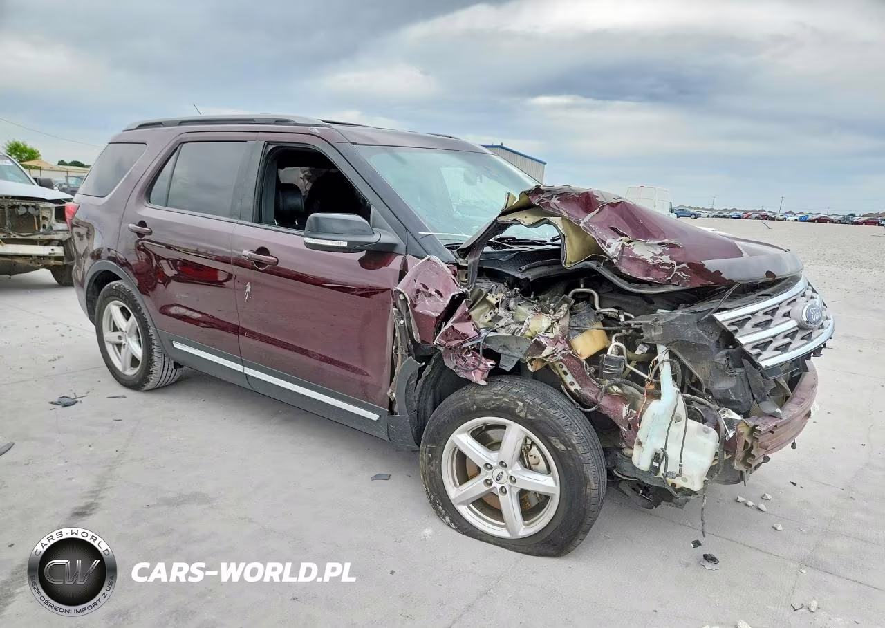 2018 Ford Explorer Xlt VIN:1FM5K7DH2JGC05512 - 4