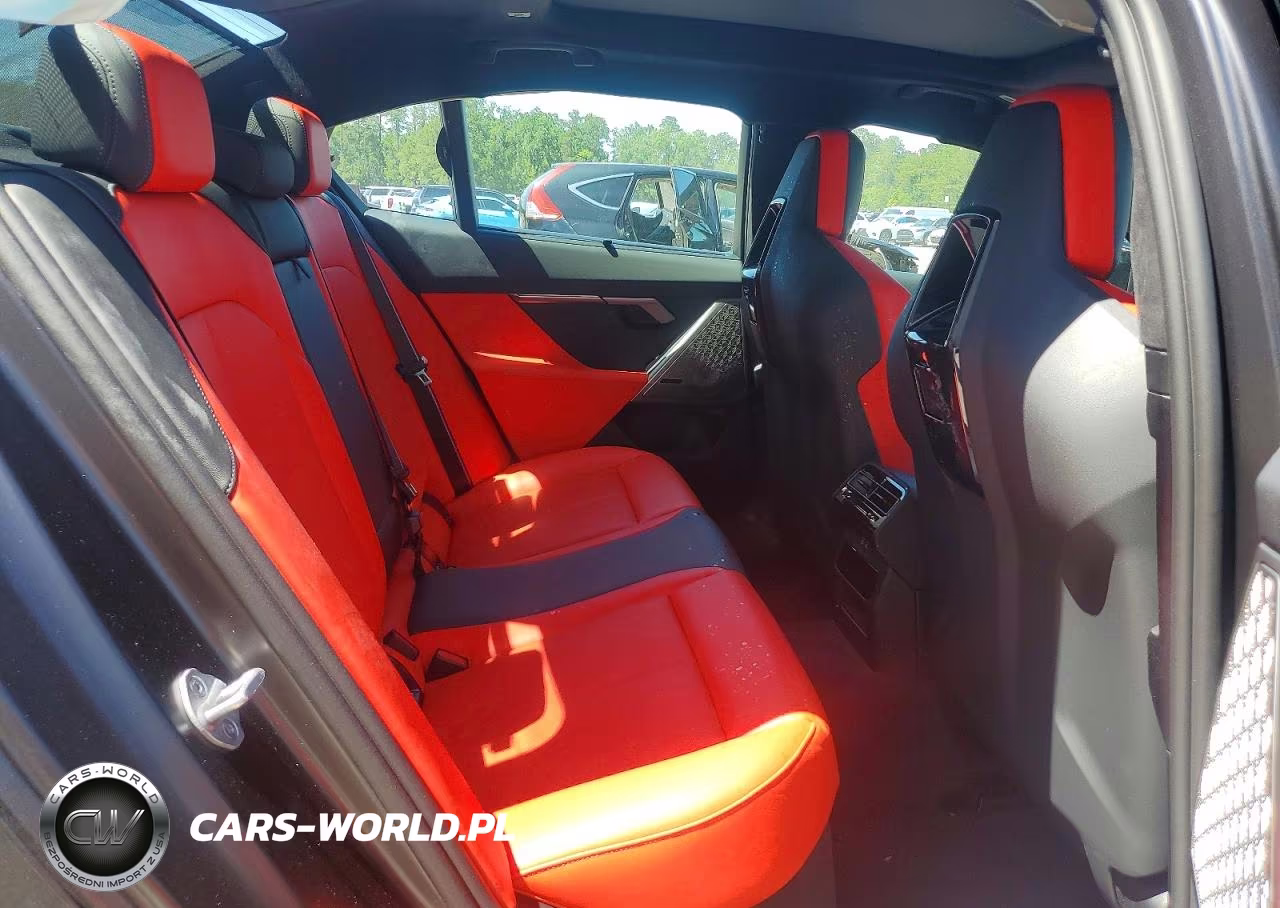 2026 BMW M5 VIN:WBS83FK08TCX42023 - 10