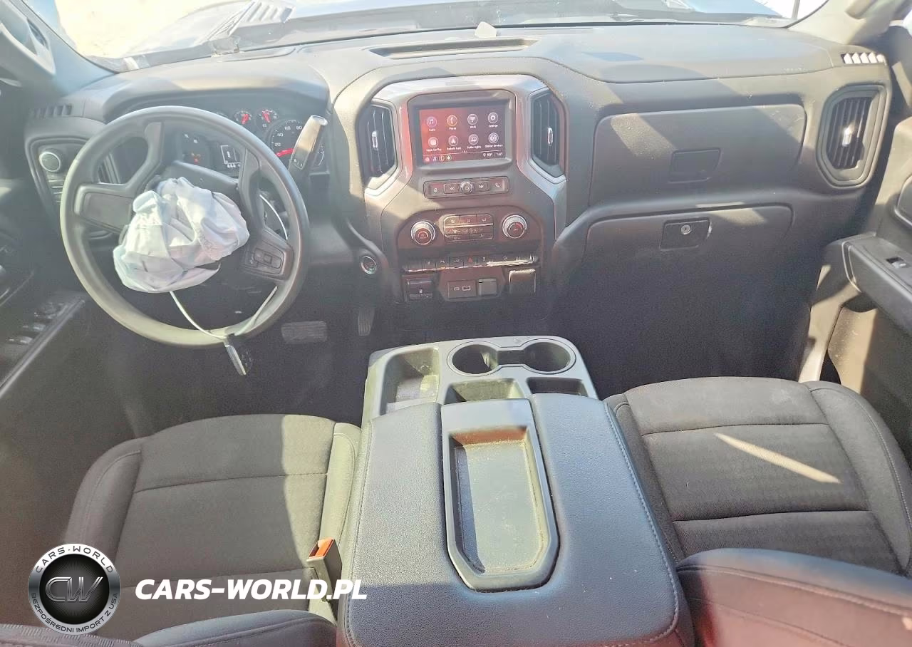 2024 Chevrolet Silverado K2500 Custom VIN:1GC4YME7XRF117828 - 8