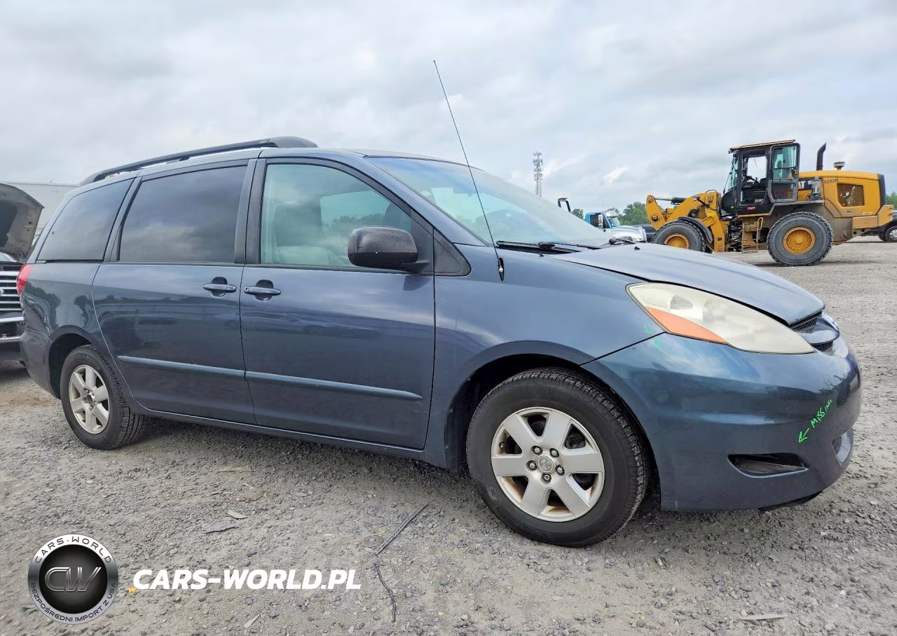 2009 Toyota Sienna Le 8-Passenger VIN:5TDZK23C89S226543 - 4