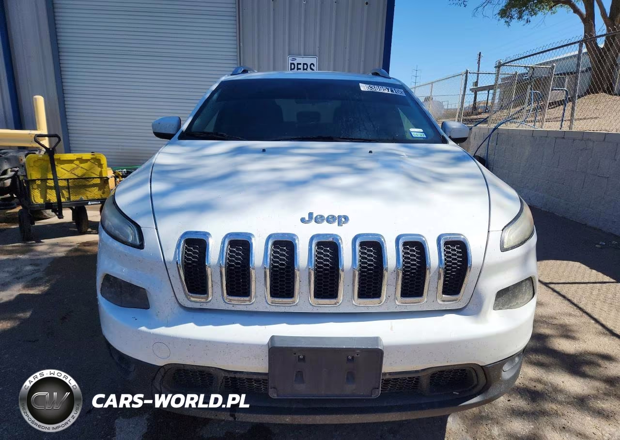 2016 Jeep Cherokee Latitude VIN:1C4PJLCB5GW304412 - 5