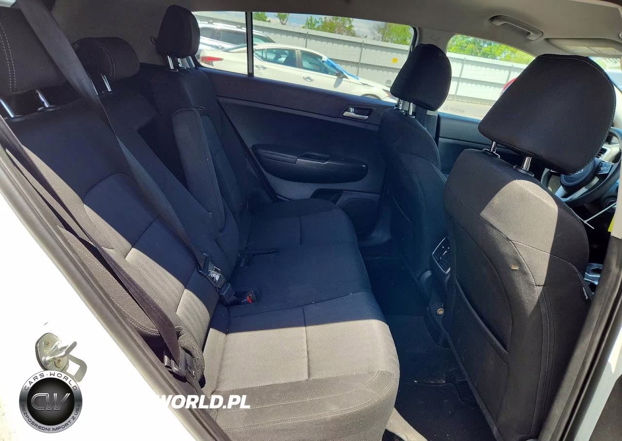 2021 Kia Sportage Lx VIN:KNDPMCAC7M7897747 - 11
