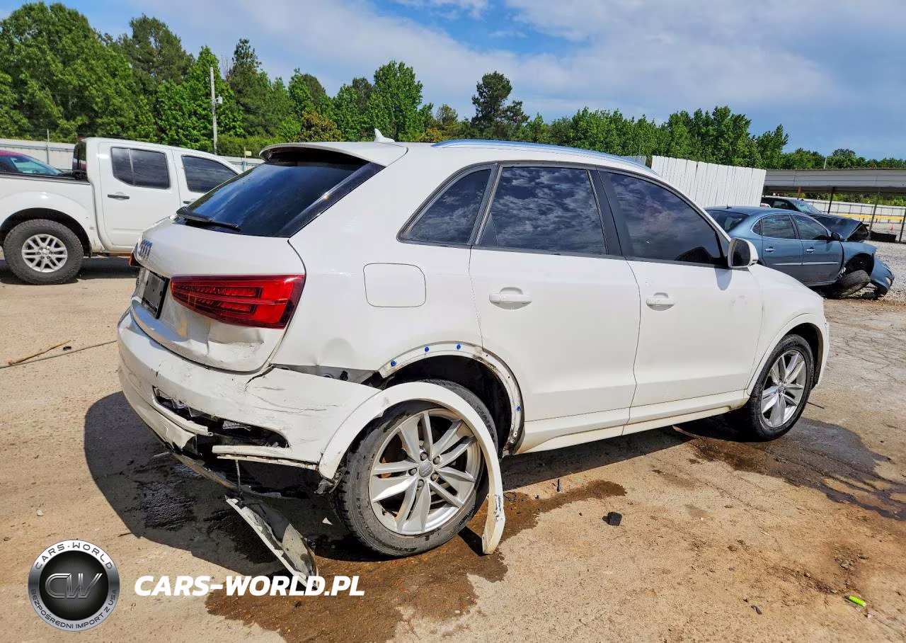 2017 Audi Q3 Premium VIN:WA1BCCFS6HR010883 - 3