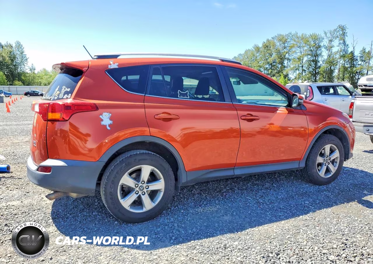 2015 Toyota Rav4 Xle VIN:2T3RFREV0FW327694 - 3