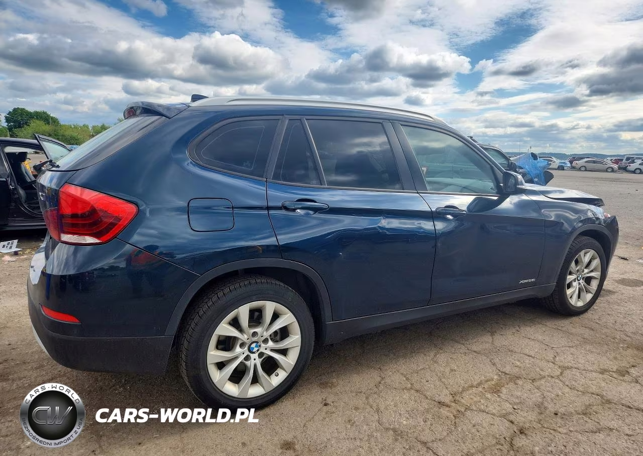 2013 BMW X1 xDrive28I VIN:WBAVL1C54DVR87458 - 3
