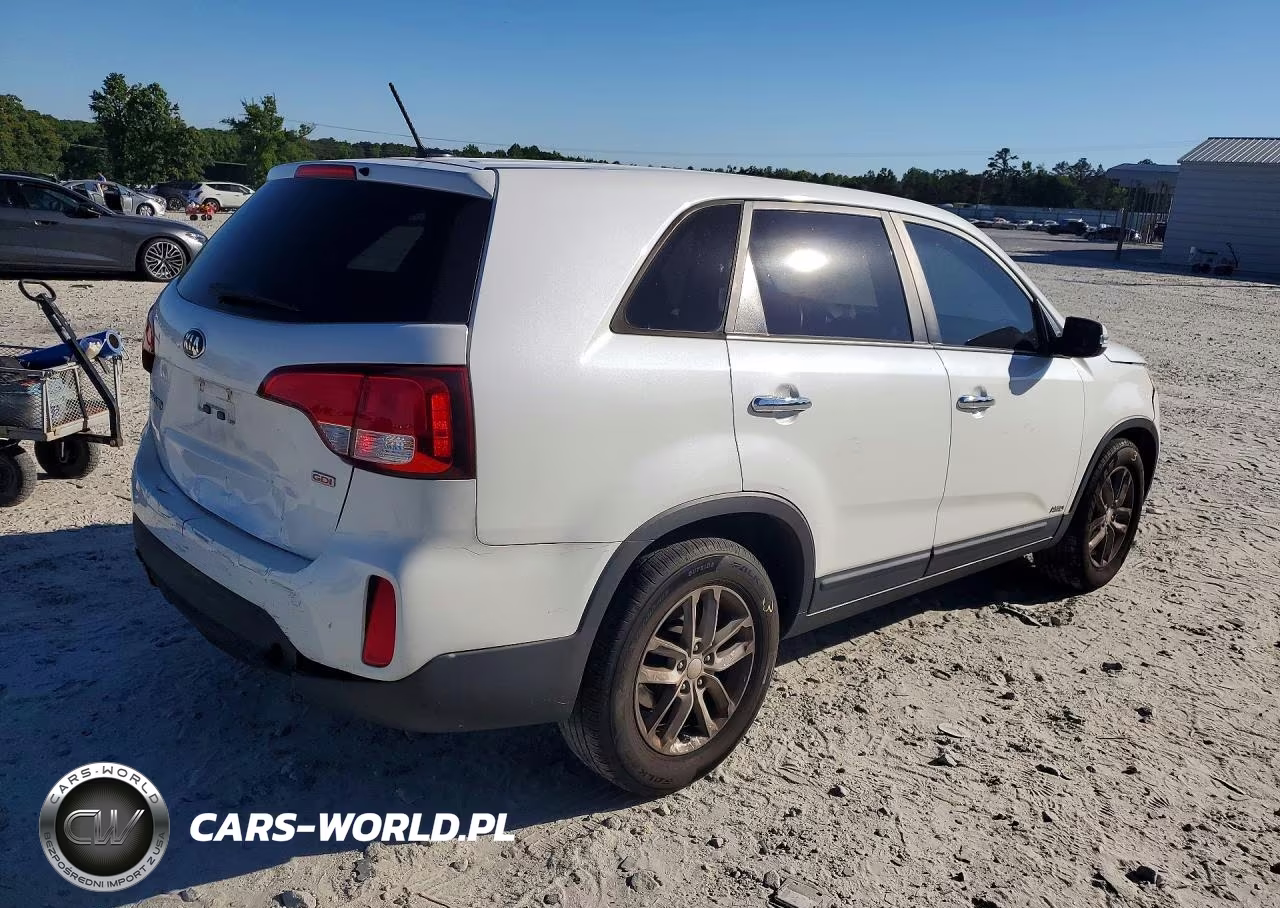 2015 Kia Sorento Lx VIN:5XYKTCA62FG562232 - 3