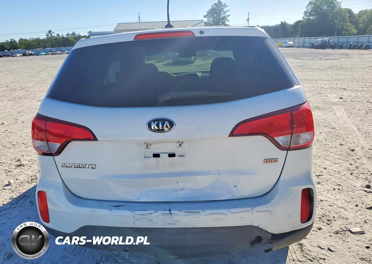 2015 Kia Sorento Lx VIN:5XYKTCA62FG562232 - 6