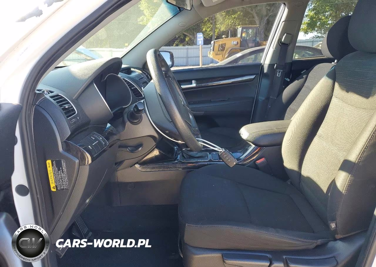 2015 Kia Sorento Lx VIN:5XYKTCA62FG562232 - 7
