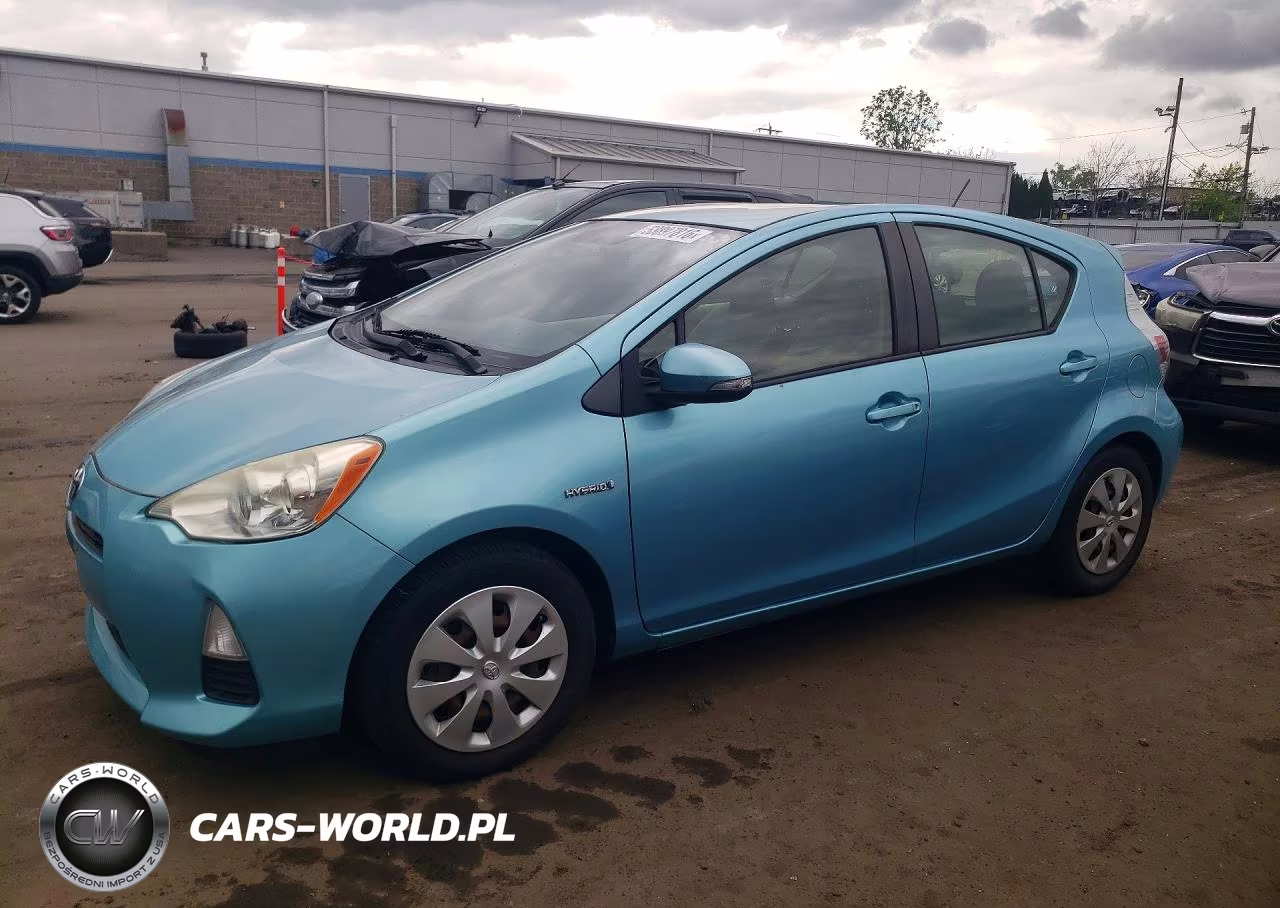 2013 Toyota Prius C One