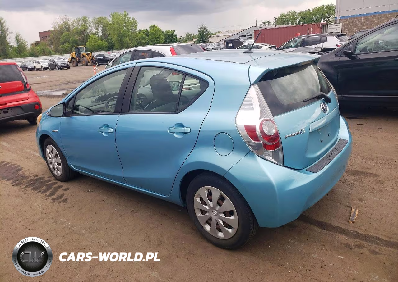 2013 Toyota Prius C One VIN:JTDKDTB39D1042575 - 2
