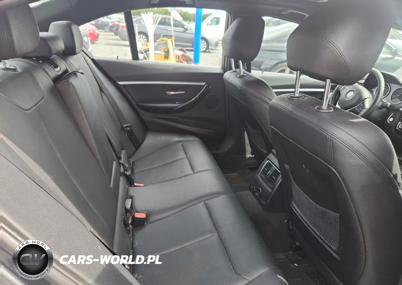2017 BMW 330 Xi VIN:WBA8D9G3XHNU61925 - 10