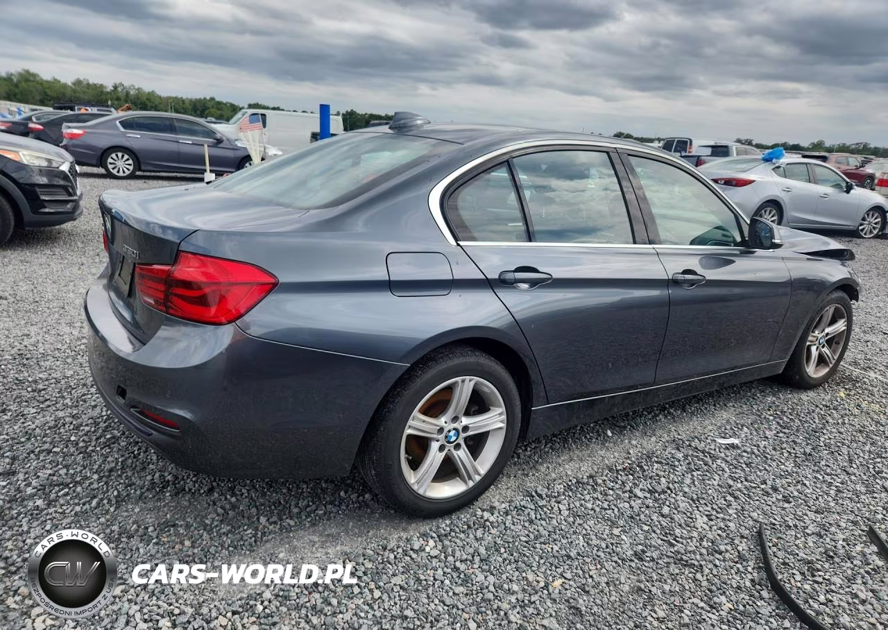 2017 BMW 330 Xi VIN:WBA8D9G3XHNU61925 - 3