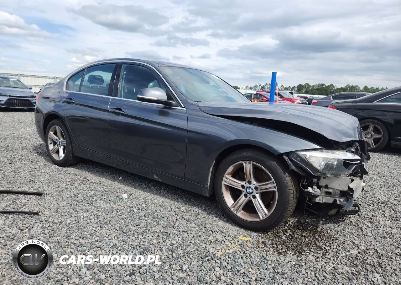 2017 BMW 330 Xi VIN:WBA8D9G3XHNU61925 - 4