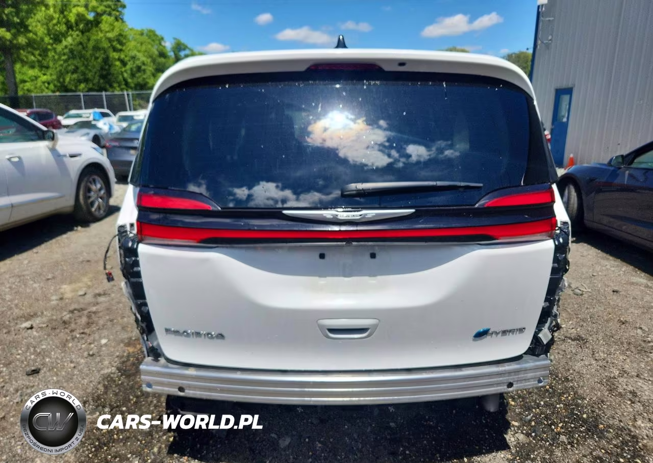 2024 Chrysler Pacifica Hybrid Select VIN:2C4RC1S74RR156897 - 6