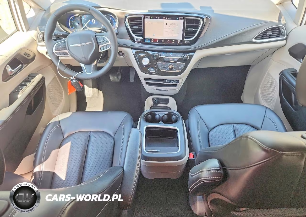 2024 Chrysler Pacifica Hybrid Select VIN:2C4RC1S74RR156897 - 8