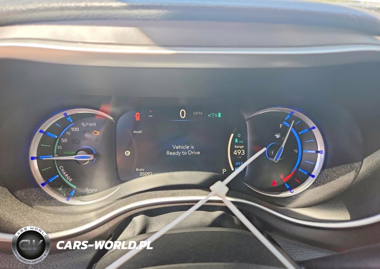 2024 Chrysler Pacifica Hybrid Select VIN:2C4RC1S74RR156897 - 9
