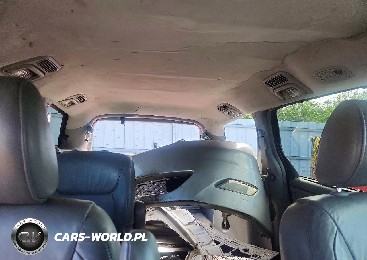 2010 Toyota Sienna Xle VIN:5TDYK4CC6AS341623 - 10