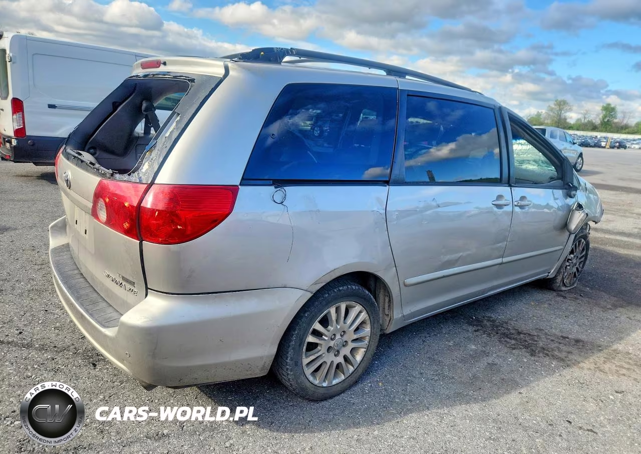 2010 Toyota Sienna Xle VIN:5TDYK4CC6AS341623 - 3