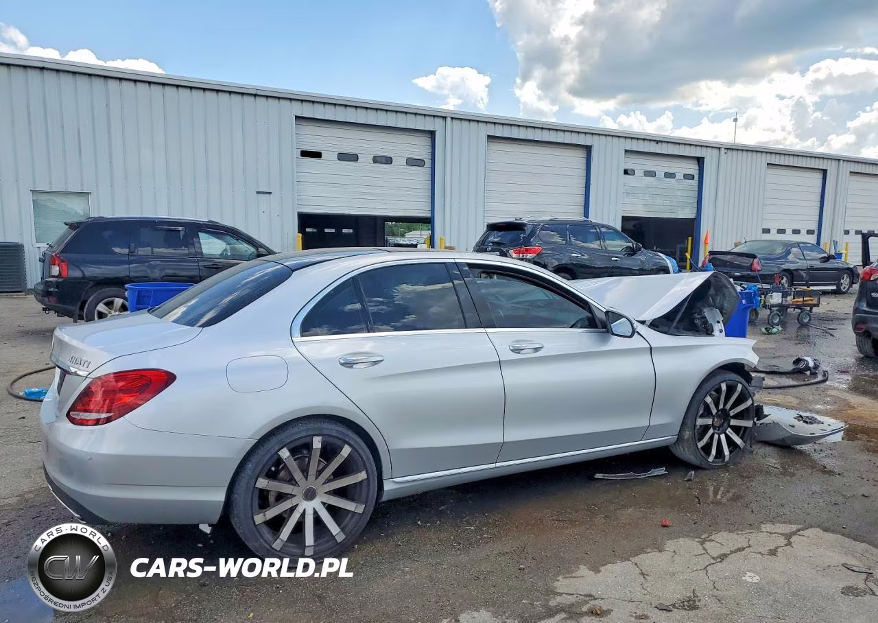 2015 Mercedes-Benz C 300 4Matic VIN:55SWF4KB6FU027467 - 3