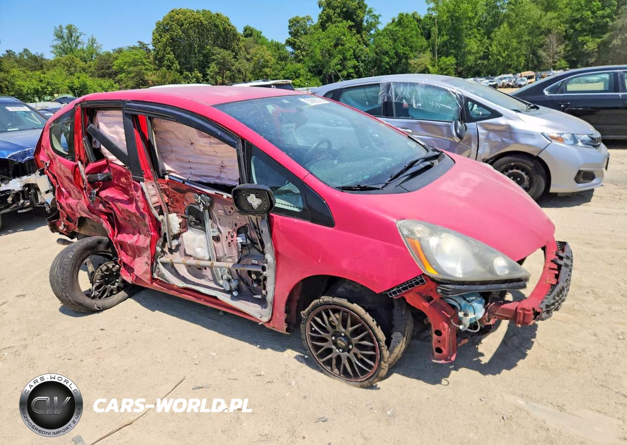 2009 Honda Fit VIN:JHMGE88299S059777 - 4