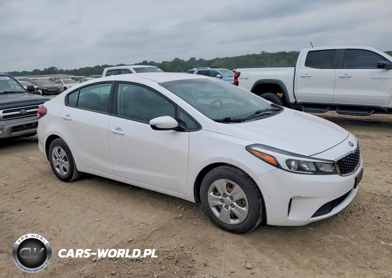 2017 Kia Forte Lx VIN:3KPFL4A73HE024591 - 4