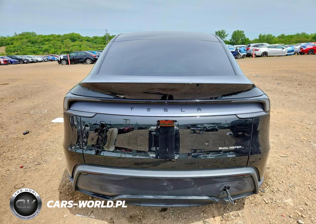 2026 Tesla Model Y VIN:7SAYGDEE2TA470756 - 6