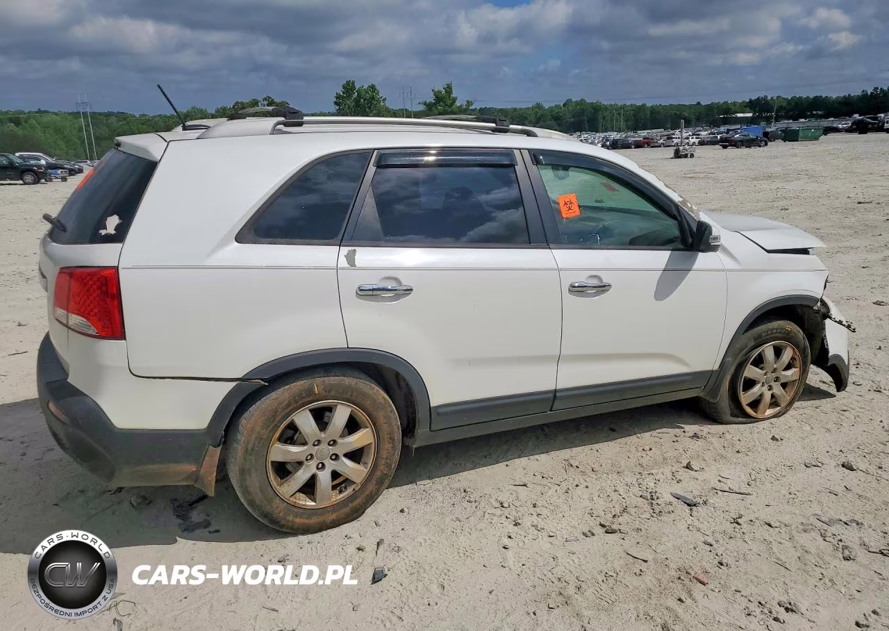 2012 Kia Sorento Lx VIN:5XYKT3A65CG305366 - 3