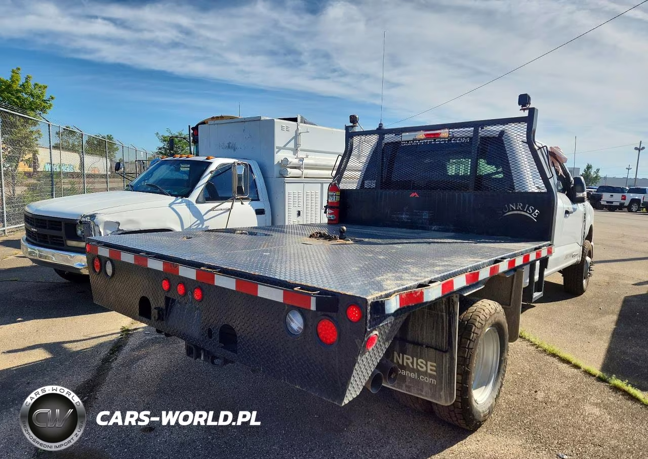 2025 Ford F350 Super Duty VIN:1FT8W3DT3SED11256 - 3
