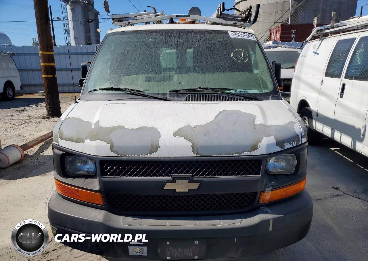 2011 Chevrolet Express G2500 VIN:1GCWGFCB3B1129935 - 5