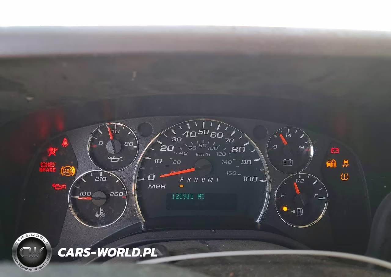 2011 Chevrolet Express G2500 VIN:1GCWGFCB3B1129935 - 9
