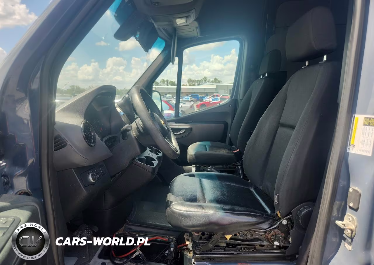 2019 Mercedes-Benz Sprinter 2500 VIN:WD4PF1CD3KT006478 - 7